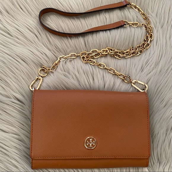 Tory Burch Handbags - TORY BURCH Robinson Chain Wallet